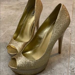 Sparkle Gold heals